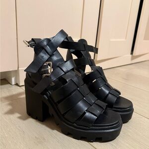 Steve Madden Black Platform Strappy Heels Sandals